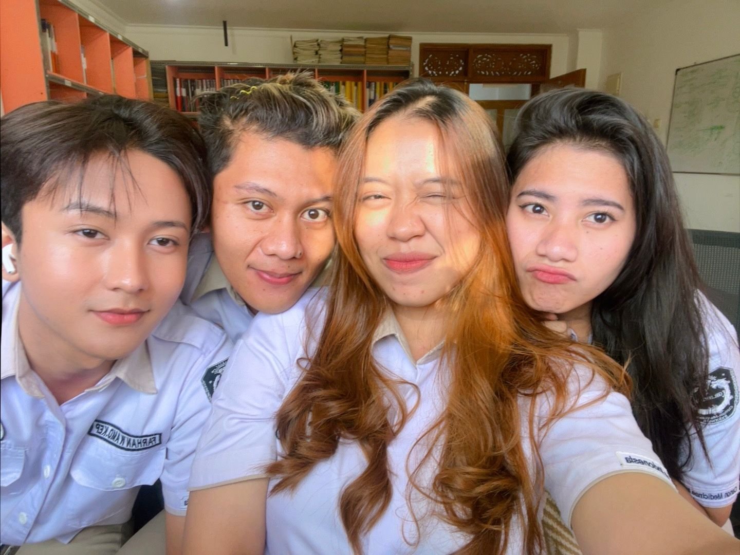  - (Ada 0 foto)